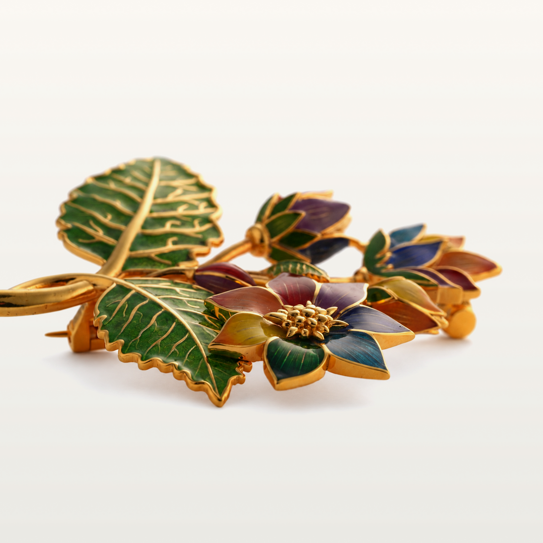 Seven-Plated flower Brooch
